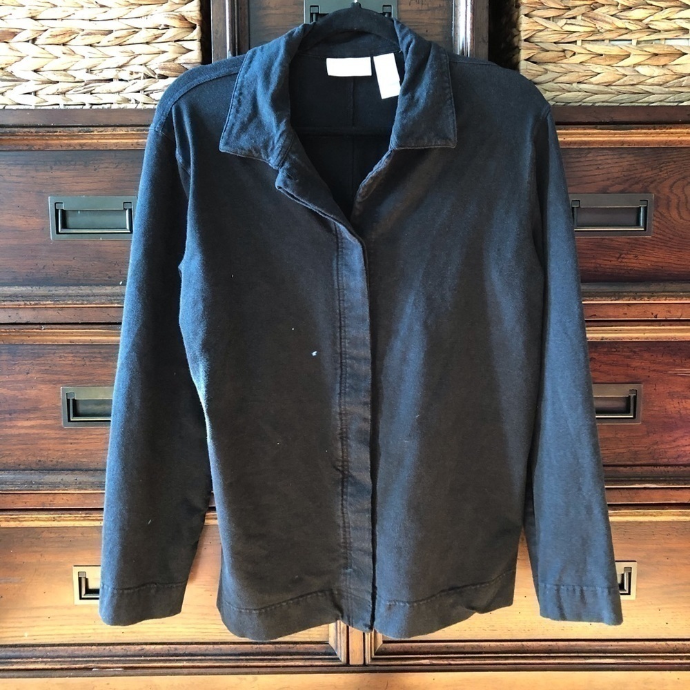 Liz Claiborne black button down shacket in size L